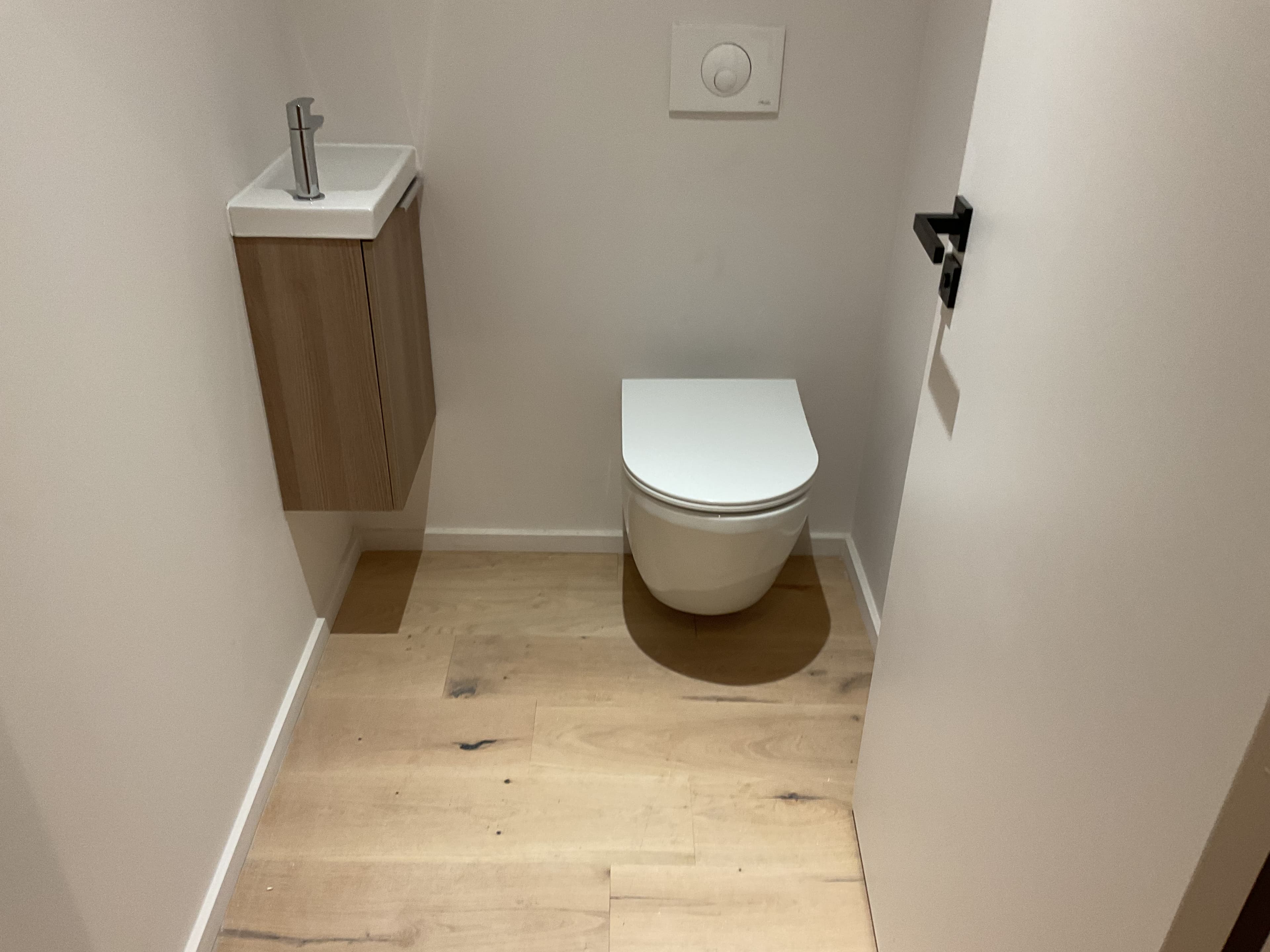 WC suspendu Chabas